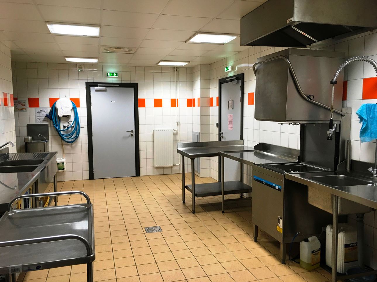 Le Complexe de Salles Communales - Cuisine  (repère 6)